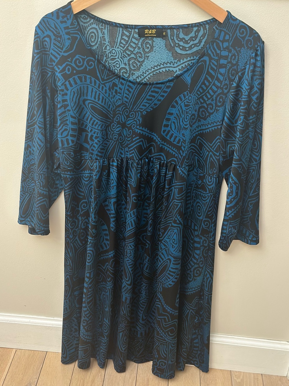 NWT R & B Collection Dress